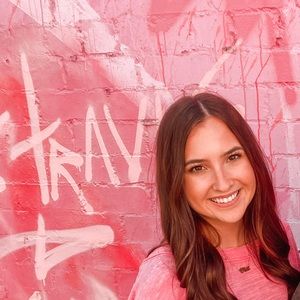 Meet your Posher, Olivia